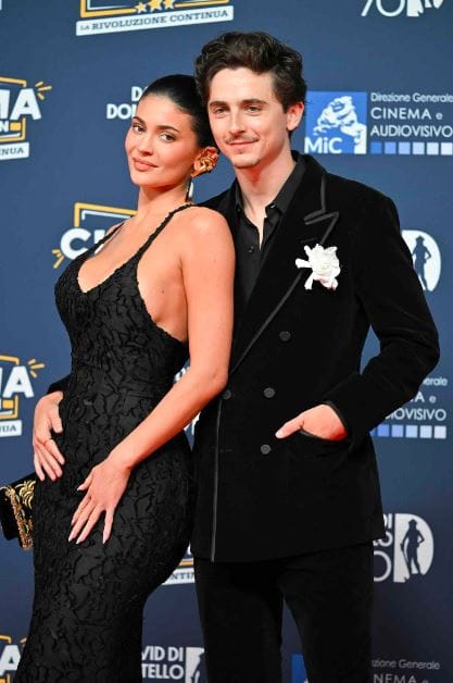 Timothée Chalamet with Kylie Jenner, all about of Timothée Chalamet relationship, dating life & more