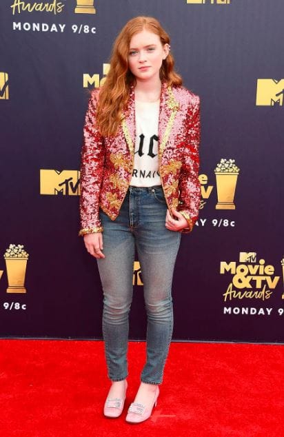 Sadie Sink winning award at Hollywood Critics Association, Sadie Sink award ceremony 2025