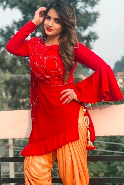 Miss Pooja punjabi suit look
