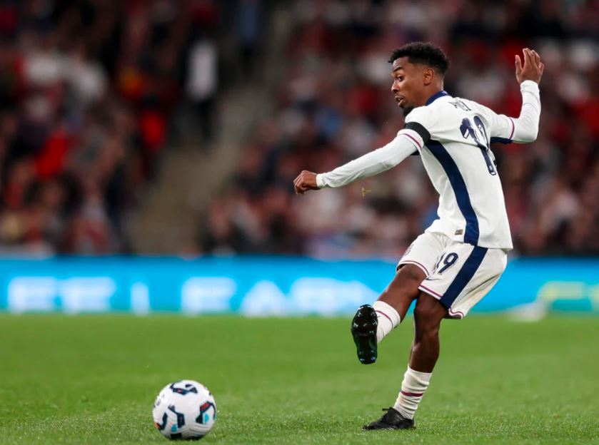 Angel Gomes Biography, Injury, Height, Weight, Awards, Net Worth